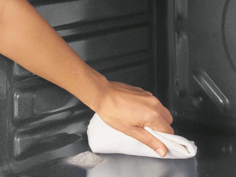 Funzione di pulizia Aquactiva - Candy, Esiste un modo più semplice per  pulire il tuo forno! Attiva la funzione Aquactiva del Forno Connesso Smart  Steam: il vapore eliminerà i depositi di
