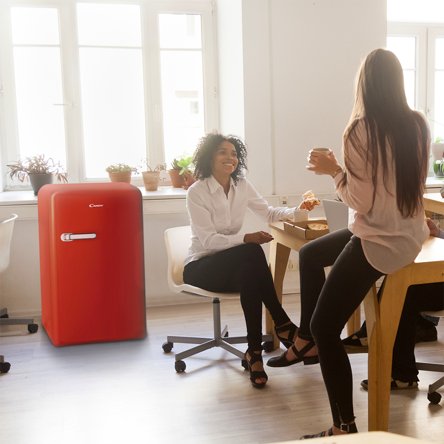 Réfrigérateur de table Divo de Candy, commodité et design